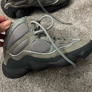 Yeezy 500 mist slate size 7